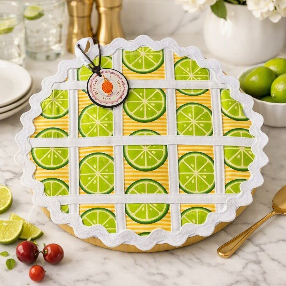 Key Lime Pie / Hot Pad / Potholder / Quilted Cotton / washable / 11"